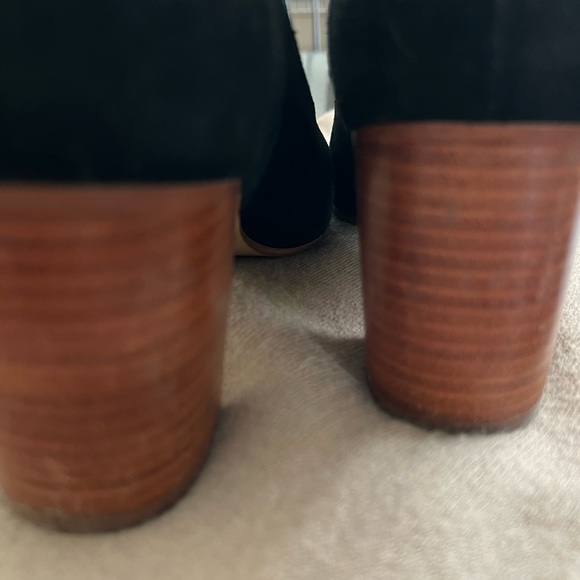 Soludos Gemma black suede stacked 2.75“ heel - Picture 9 of 10